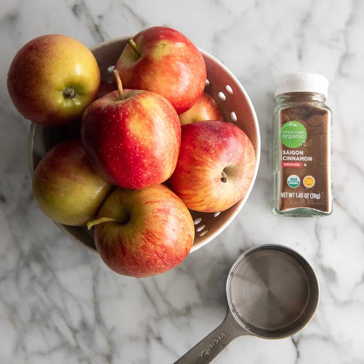 the ingredients in this Homemade Applesauce Recipe