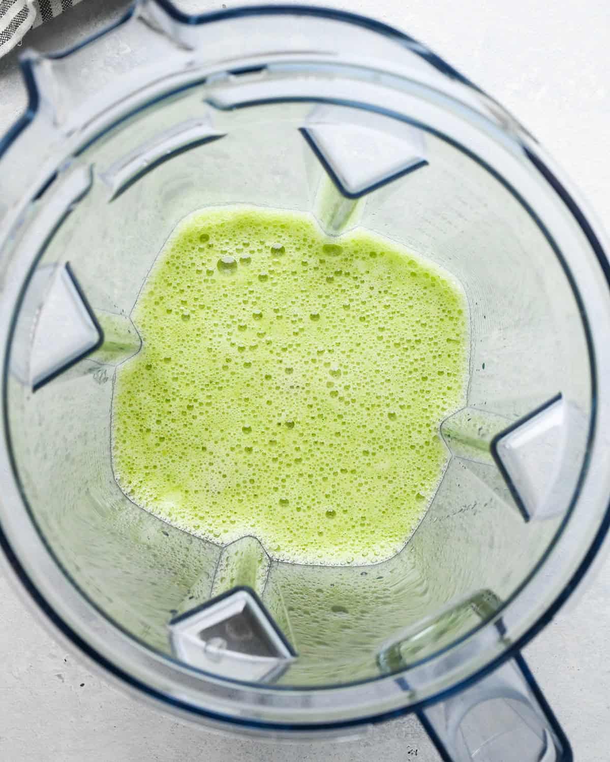 making homemade fruit snacks - final green mixture after blending