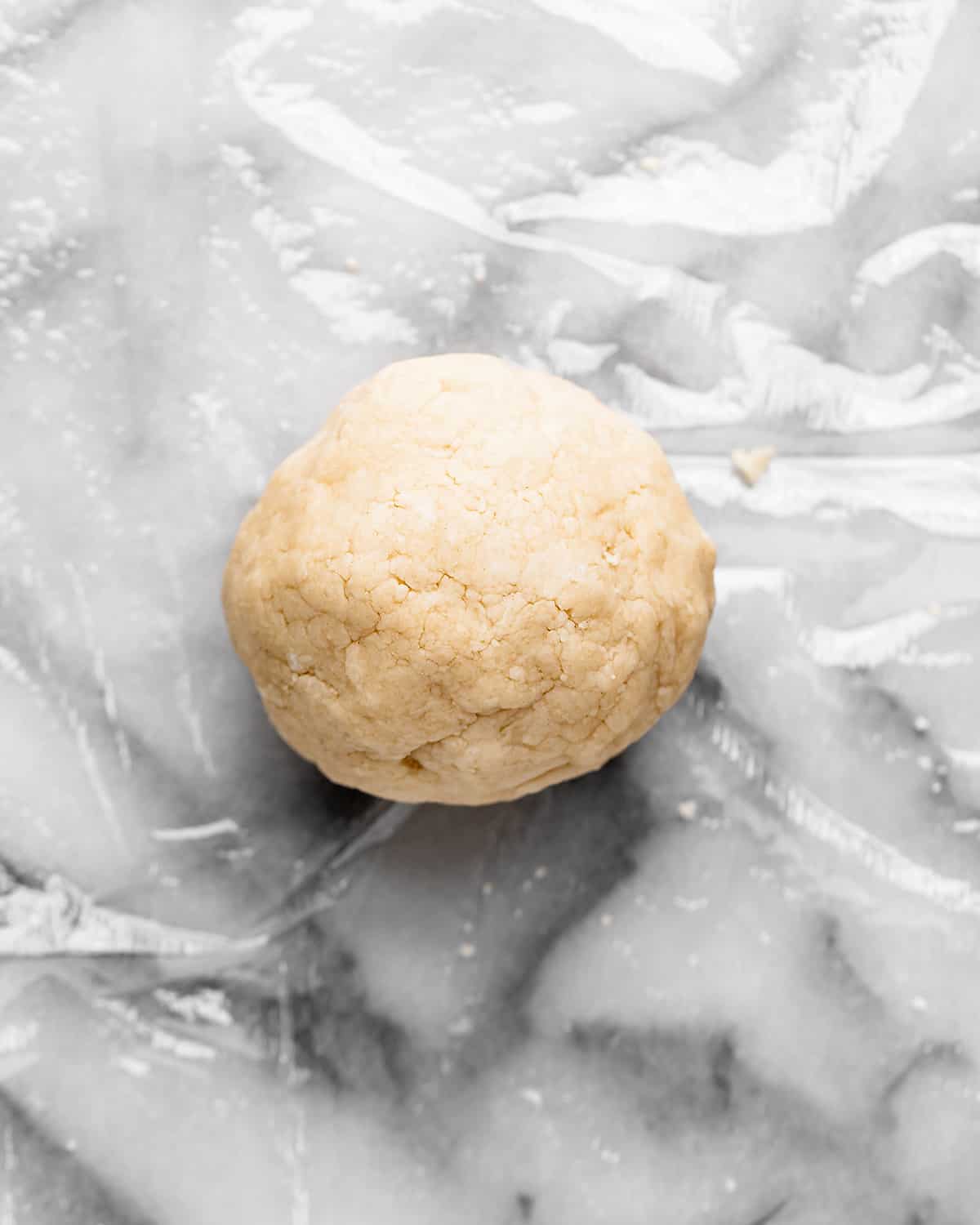 how to make French silk pie crust - rolling into a ball