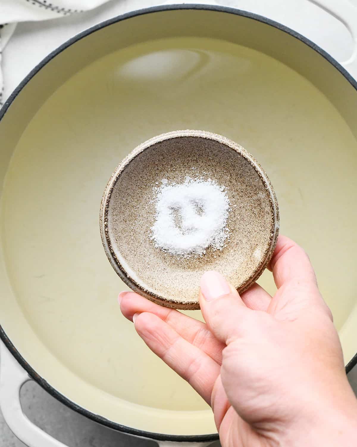 salting water to make homemade mac and cheese