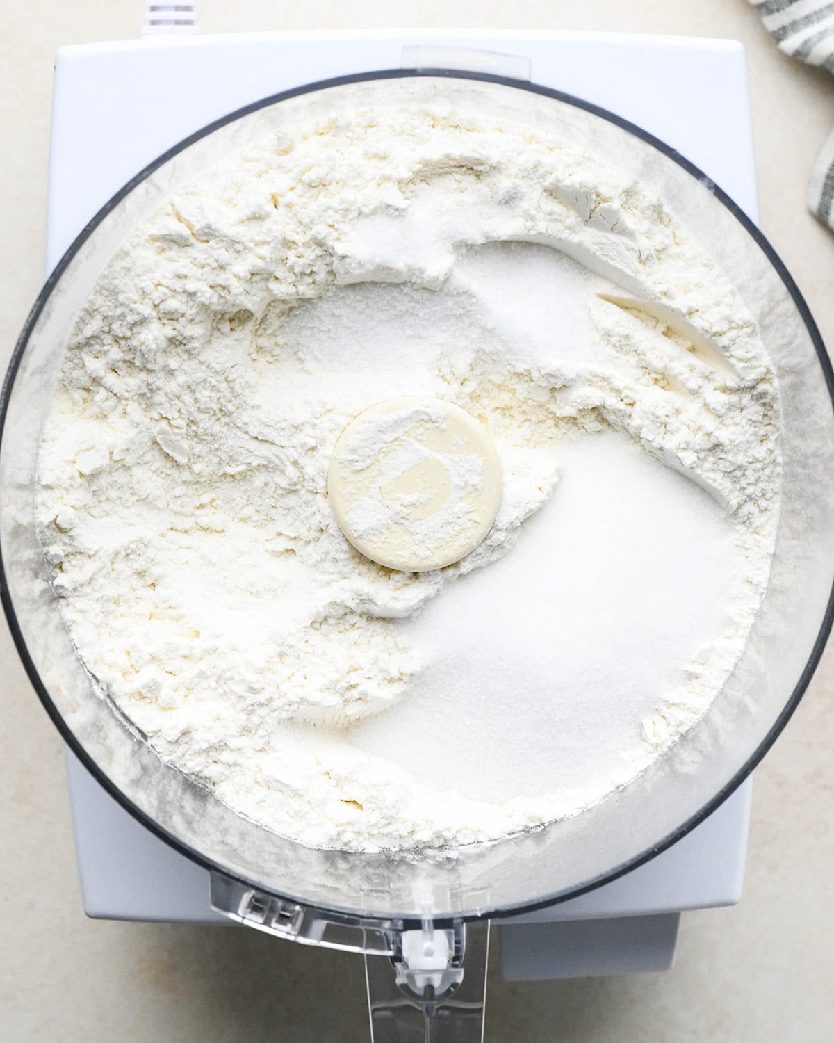 How to Make Quiche crust - dry ingredients in a food processor before mixing